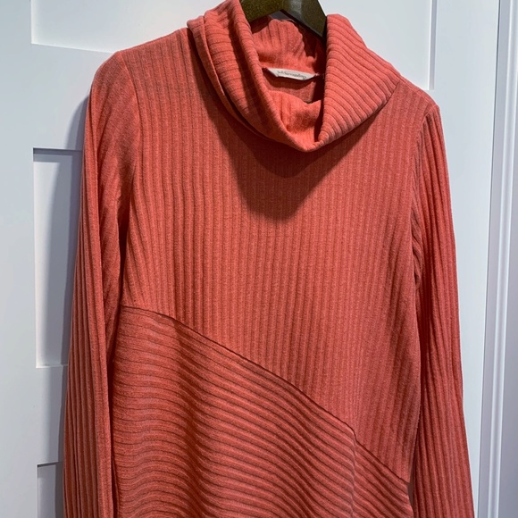 Soft Surroundings Tressa Tunic Hi-Low Sweater - Picture 3 of 9